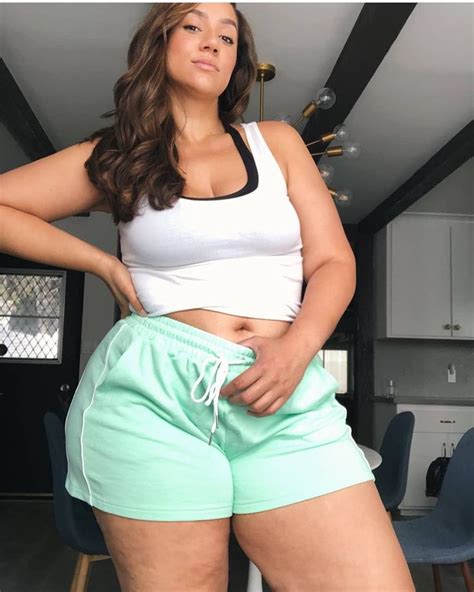 Thick Thighs Porn Videos 